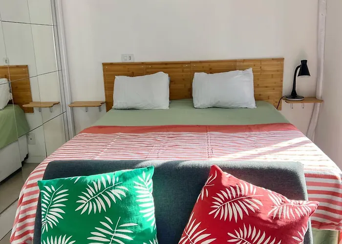 Minimalist New Studio